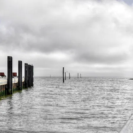 Ferienhaus Ferienunterkunft In *