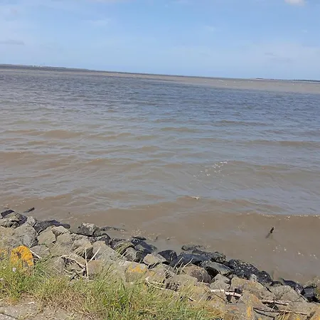 Ferienhaus Ferienunterkunft In *